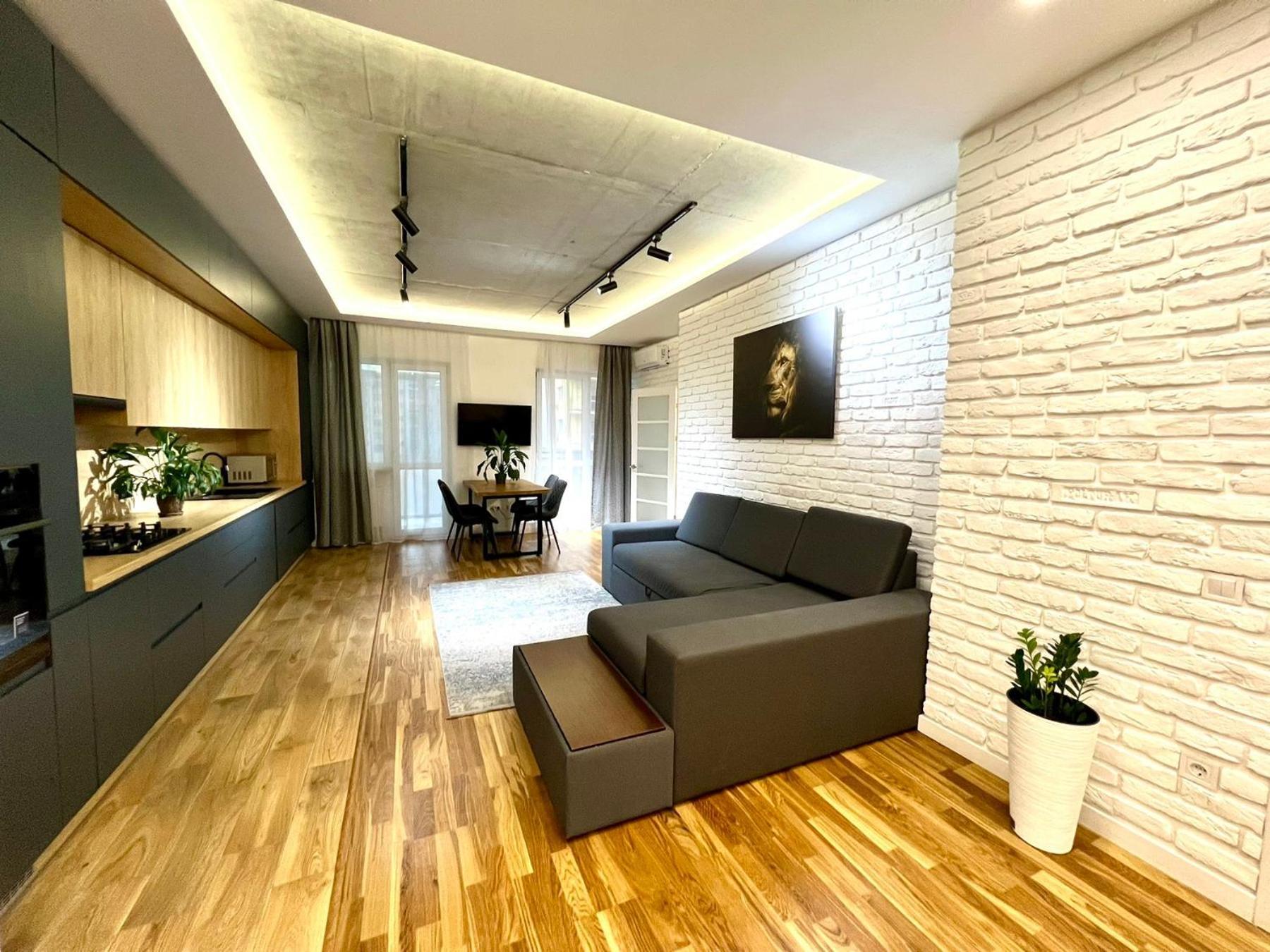 Osapart Ideal Apartment In The Complex Great Britain Lviv Kültér fotó