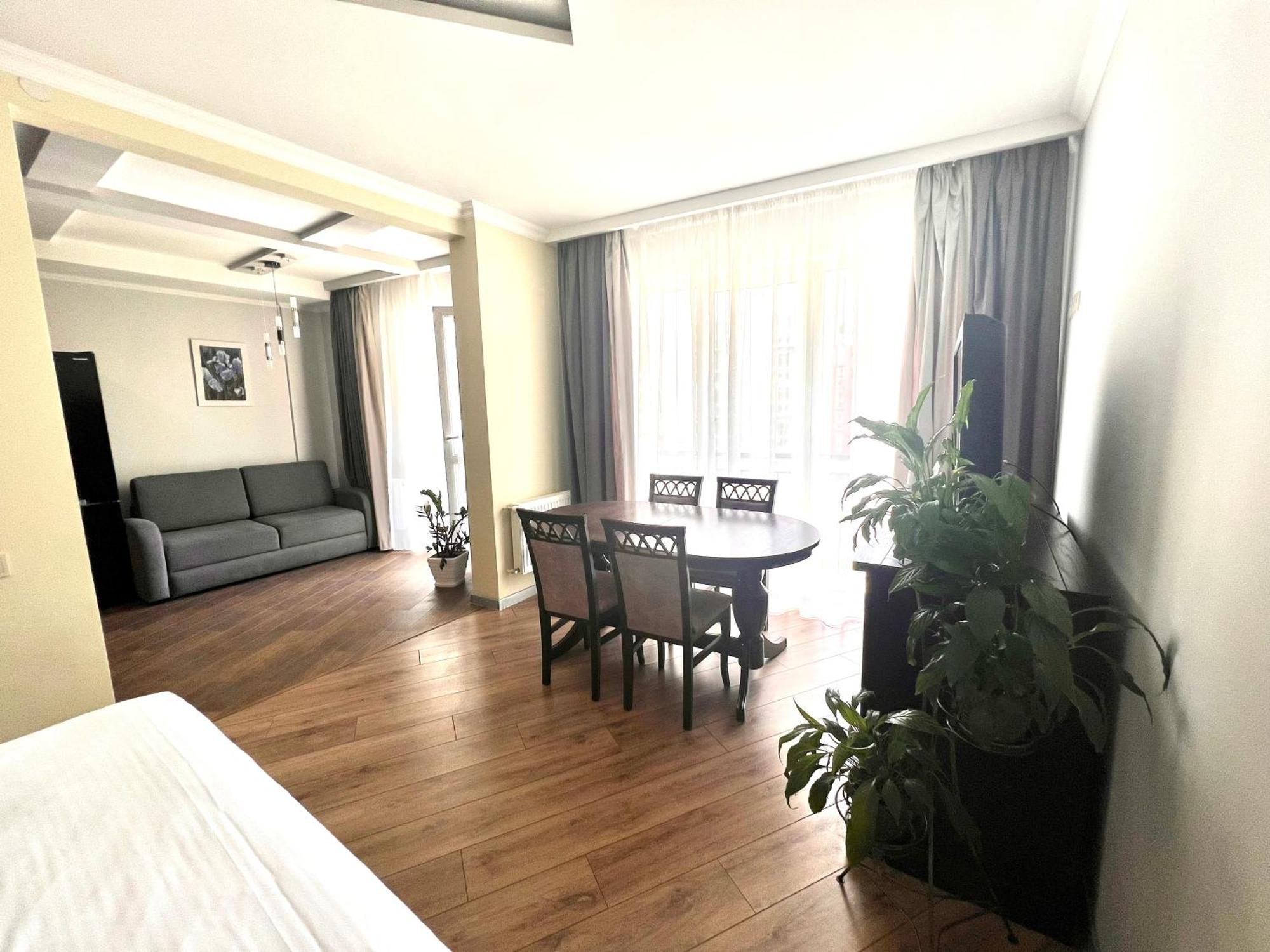 Osapart Ideal Apartment In The Complex Great Britain Lviv Kültér fotó